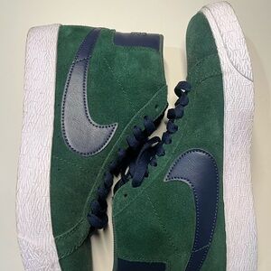 Nike Green Suede Men's Shoes
